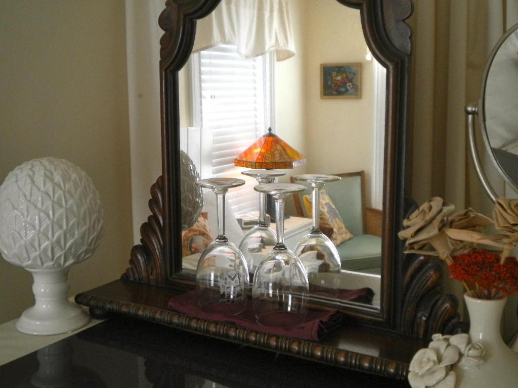The Stirling House Waterfront Inn グリーンポート エクステリア 写真