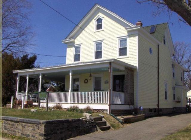 The Stirling House Waterfront Inn グリーンポート エクステリア 写真