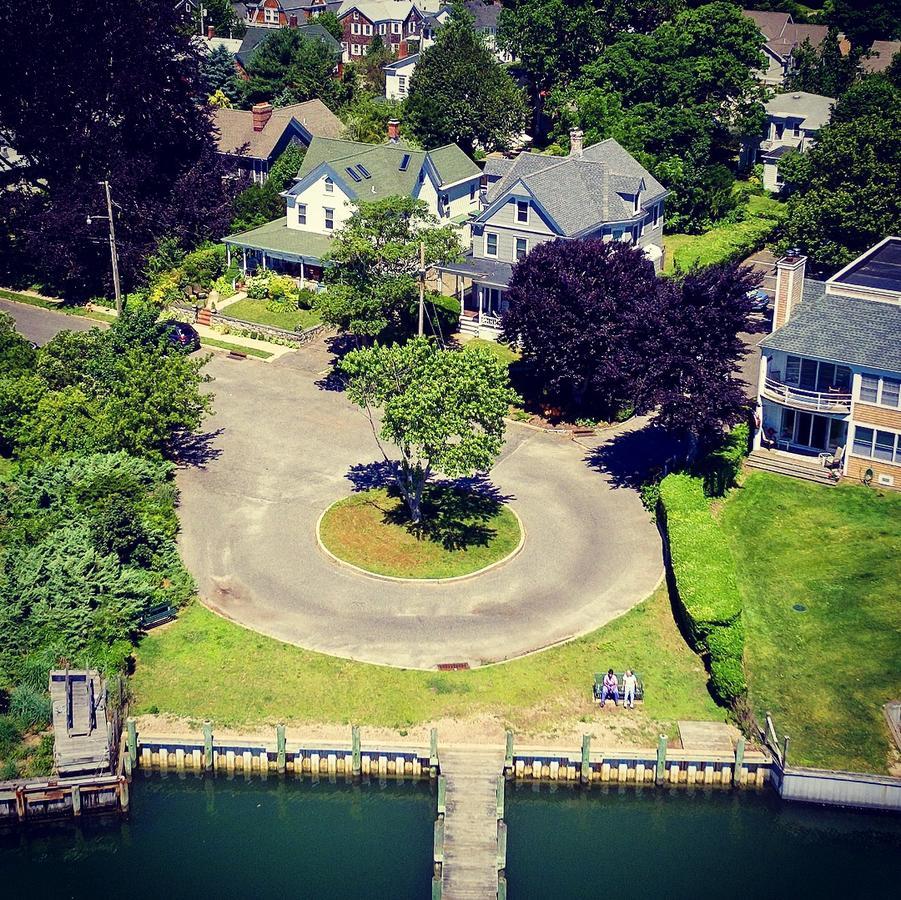 The Stirling House Waterfront Inn グリーンポート エクステリア 写真