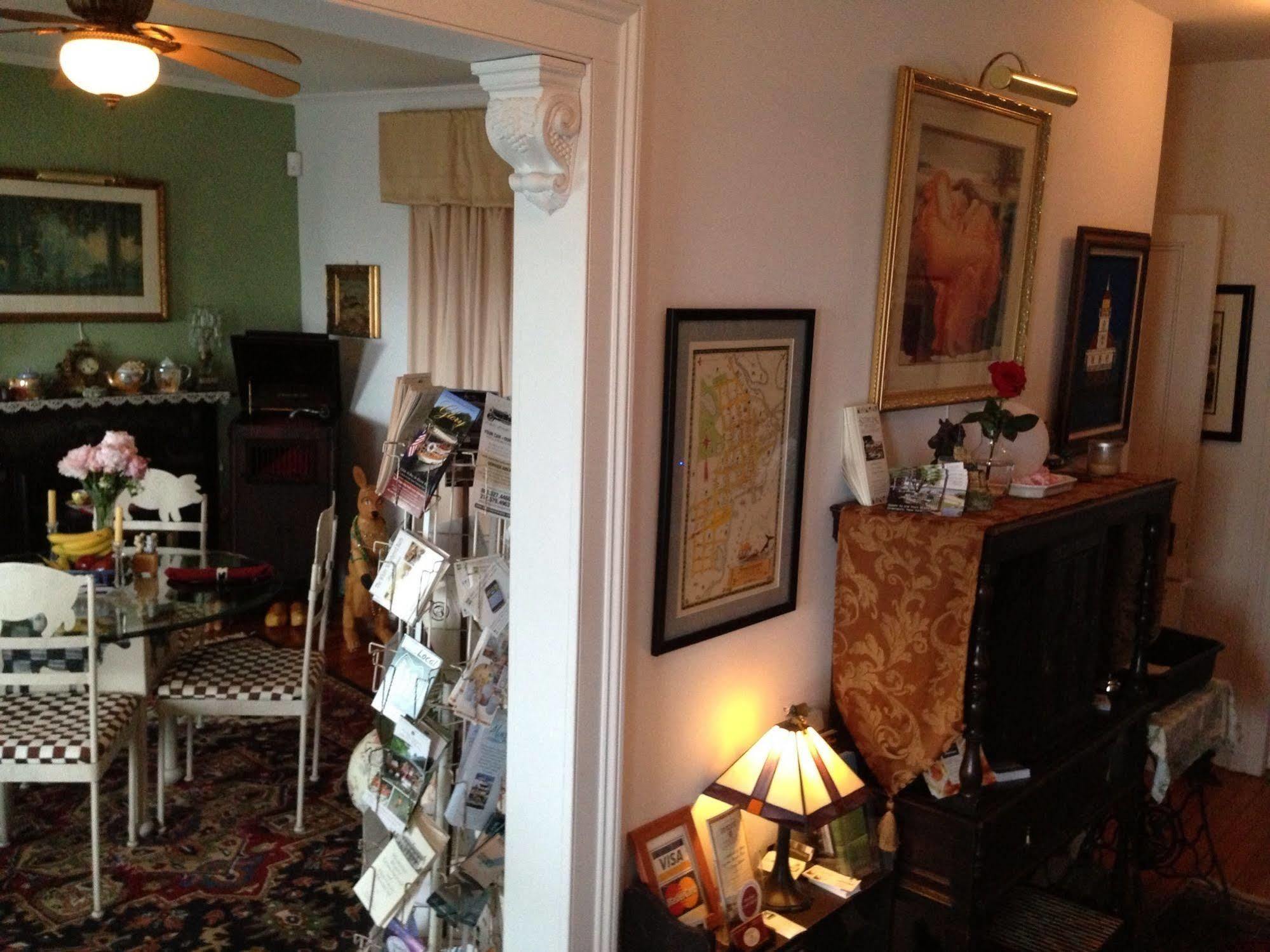 The Stirling House Waterfront Inn グリーンポート エクステリア 写真